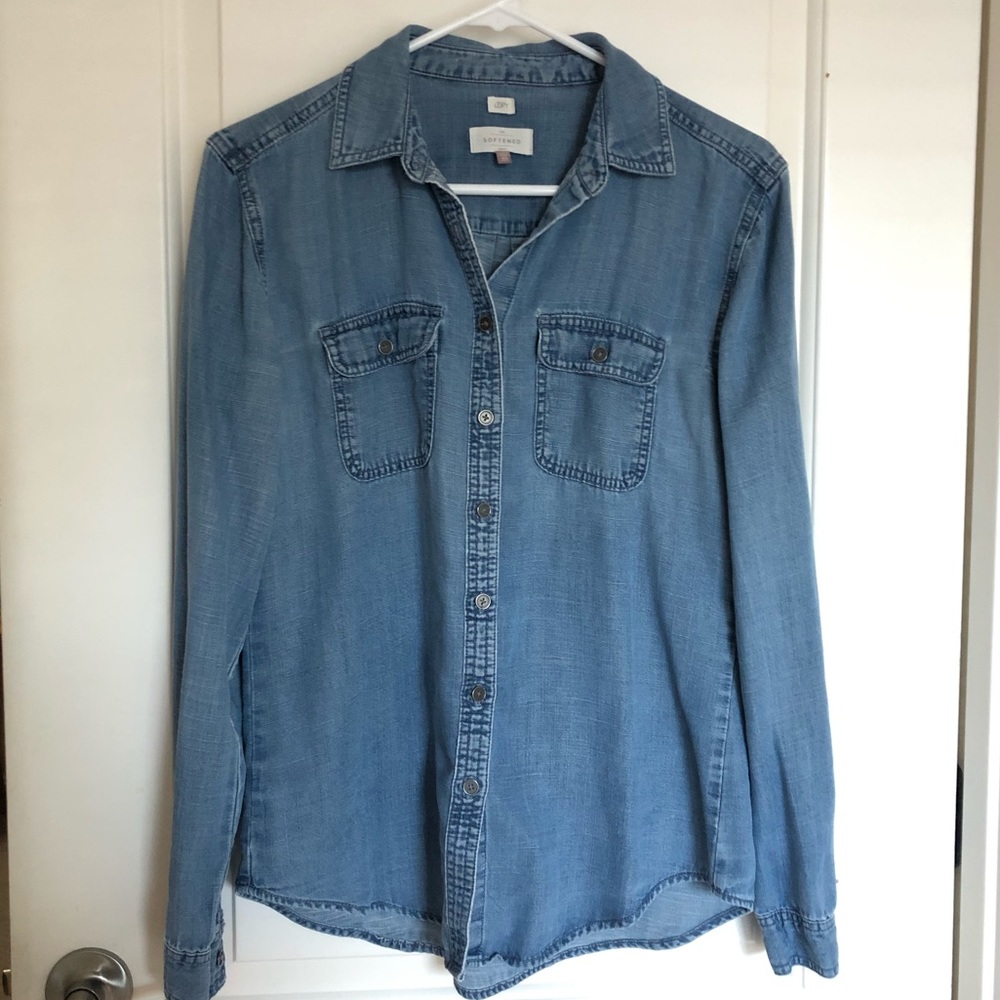 LOFT || Softened Button Down Shirt